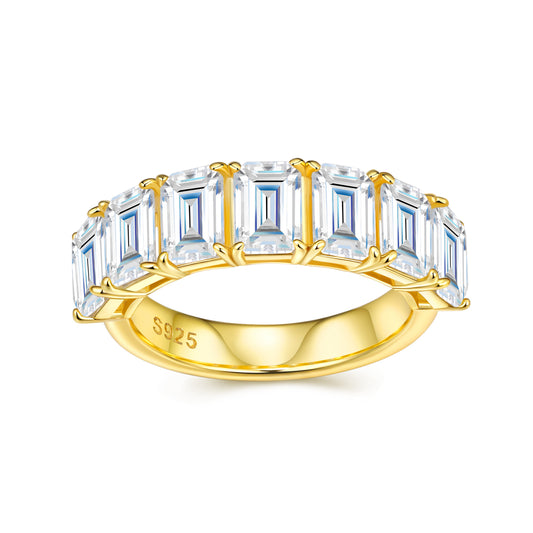 Engraved With Top-quality Moissanite, This Luxurious And Fashionable Minimalist Jewelry Set Features Silver Pieces Electroplated With Gold.
