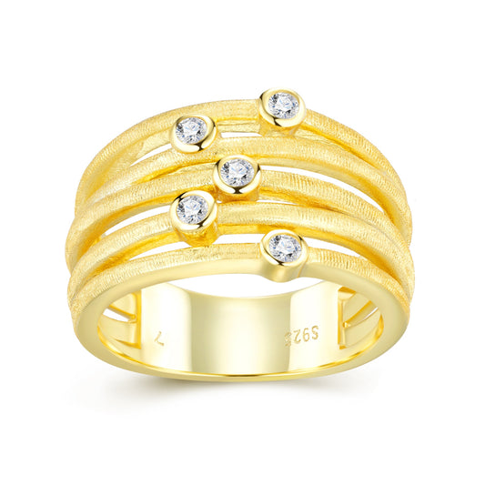 Engraved With Top-quality Moissanite, This Luxurious And Fashionable Minimalist Jewelry Set Features Silver Pieces Electroplated With Gold.