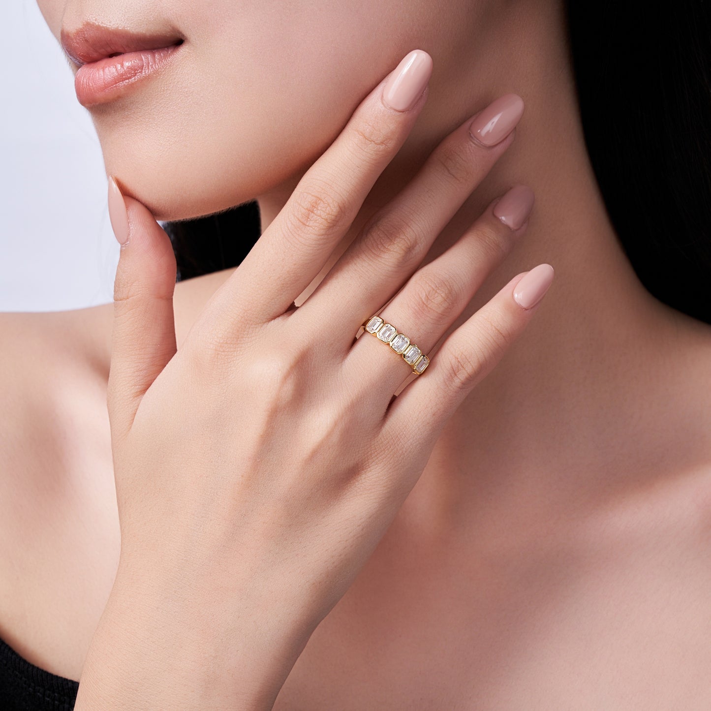 Engraved With Top-quality Moissanite, This Luxurious And Fashionable Minimalist Jewelry Set Features Silver Pieces Electroplated With Gold.