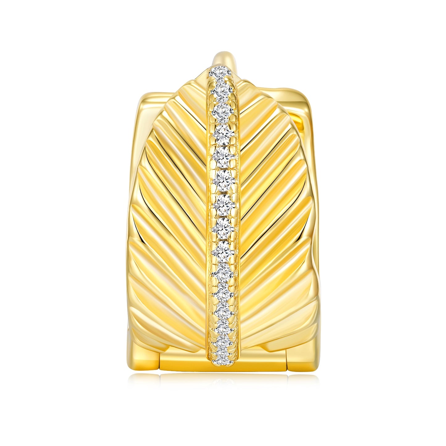 A Luxurious And Fashionable Minimalist Jewelry Earring Set Featuring Top-quality Moissanite Stones, Made Of S925 Silver Electroplated With Gold.