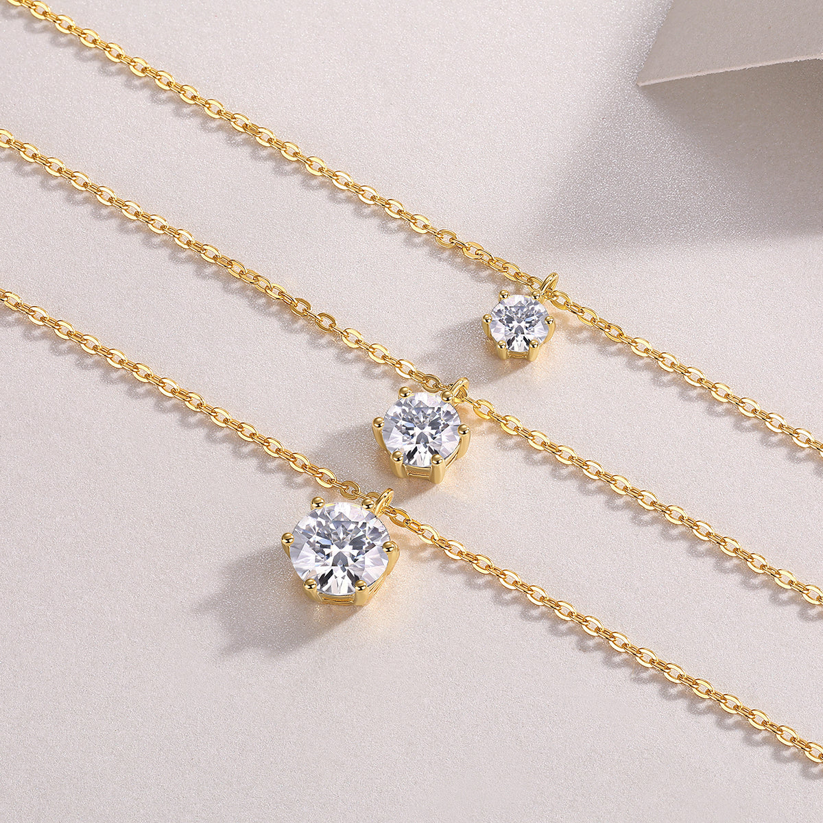 2-carat Luxury Fashion Minimalist Trend Jewelry Silver Pendant Necklace With Top-quality Moissanite, S925 Silver Electroplated With Gold