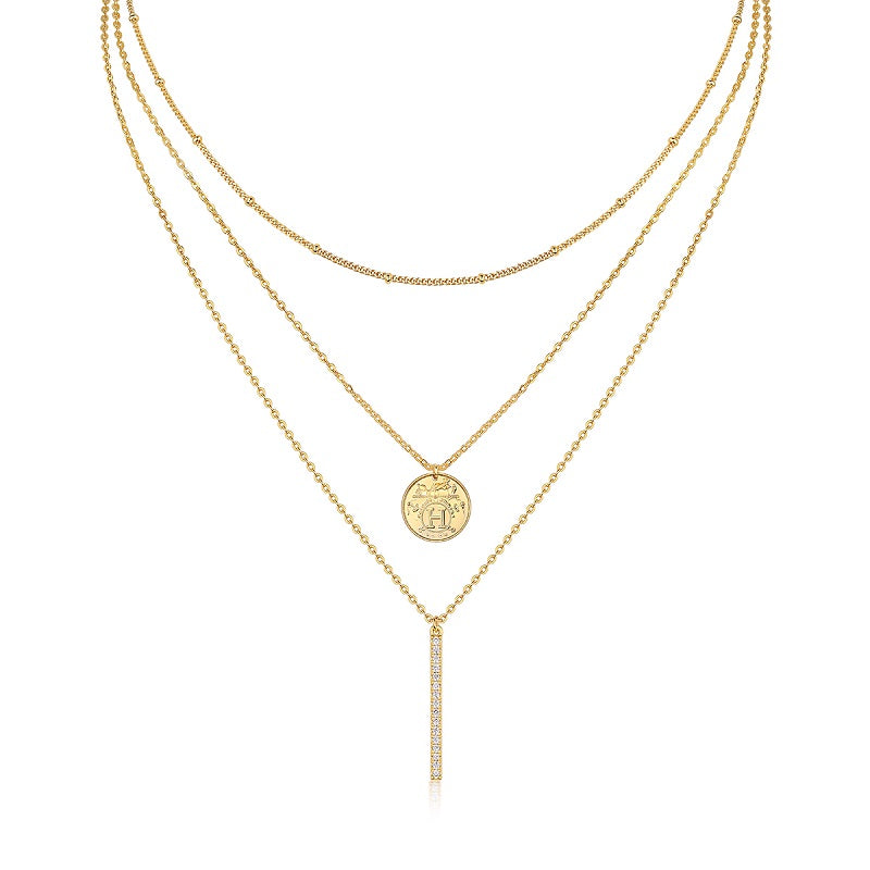 Engraved With Top-quality Moissanite, This Luxurious And Fashionable Minimalist Jewelry Consists Of A Silver Pendant Necklace, A Collar Chain, And S925 Silver Electroplated With Gold.