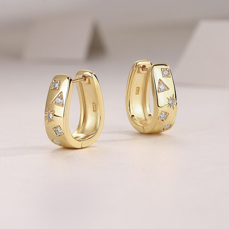 Star Track - Luxurious And Fashionable Minimalist Jewelry Earrings Featuring Top-quality Moissanite. Made Of S925 Silver Electroplated With Gold.